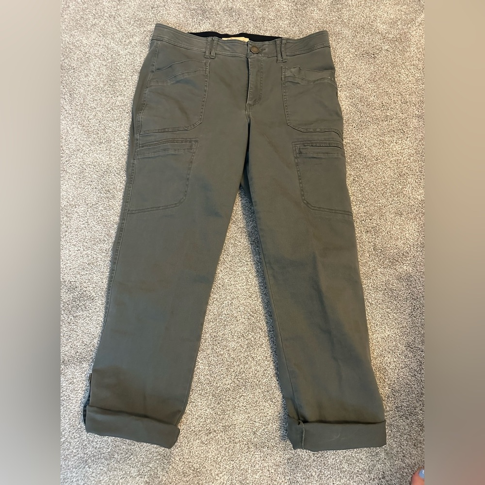 Democracy Sage Green cropped Cargo Pants  Size 12